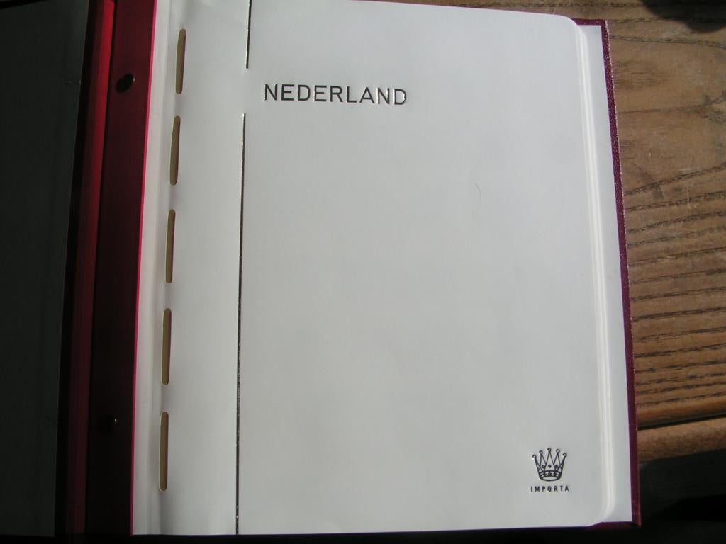 Kavel 549 Mooi Importa 2 album met zegels, Verzenden, Nederland