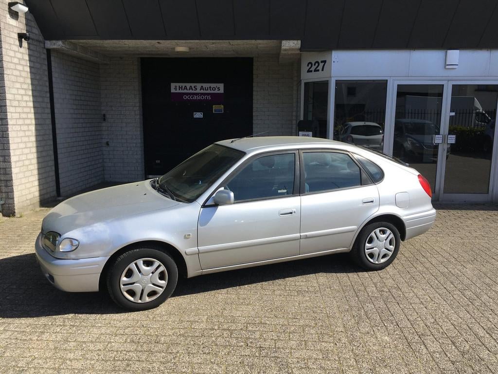 Toyota Corolla 1.6 VVT-i Terra / 5 DEUREN / AIRCO / APK OK /, Voorwielaandrijving, 450 kg, Gebruikt, 4 cilinders
