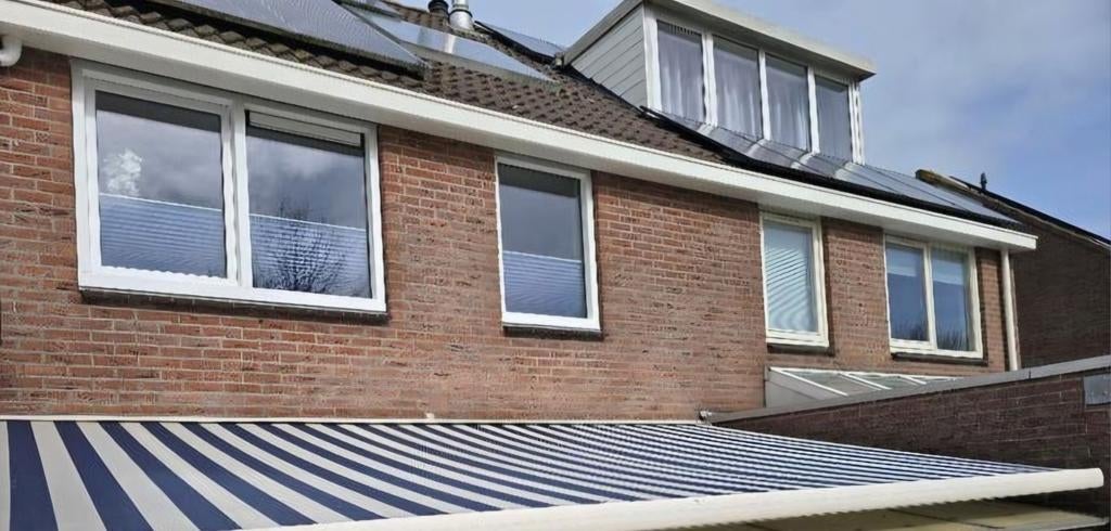 Blauw wit gestreept knikarmscherm 440cm breed, 3m uitval, Tuin en Terras, Zonneschermen, Ophalen of Verzenden