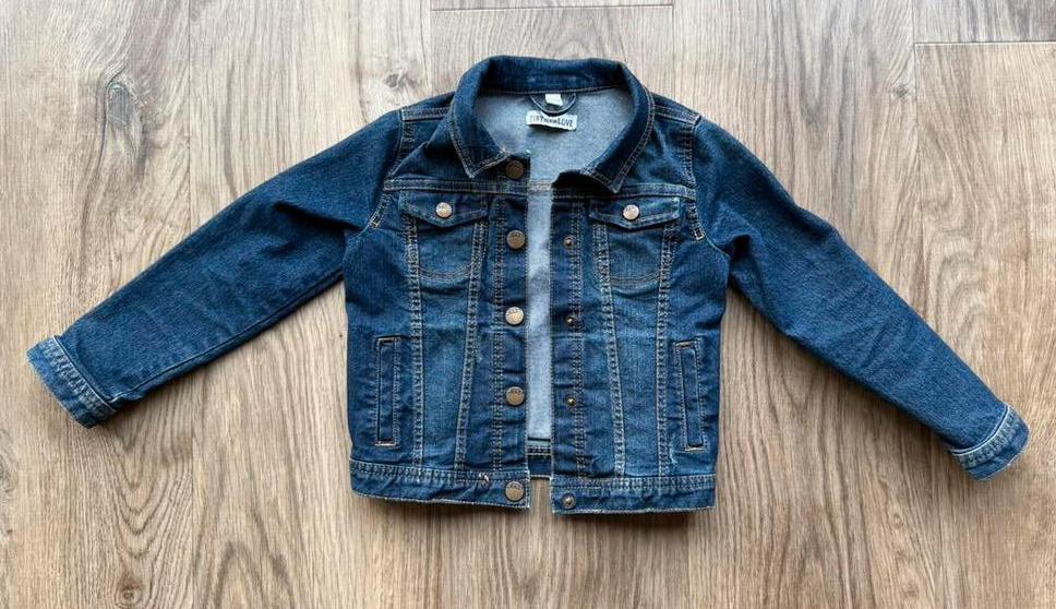 Spijkerjas maat 110-116, Ophalen of Verzenden, Zo goed als nieuw, Meisje, Jas