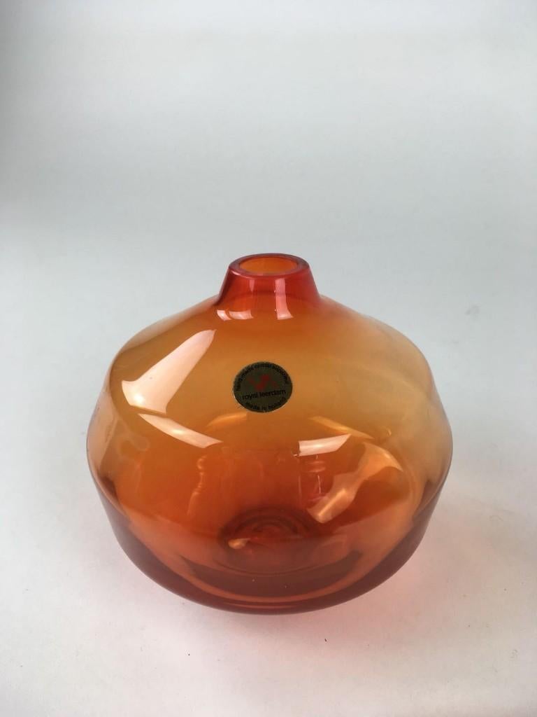 Menno Jonker, oranjevaasje Amalia, 'Royal Leerdam', 2003, Ophalen