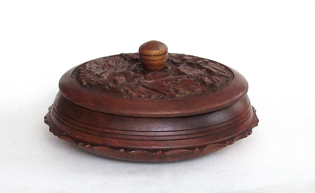 Retro decoratief eiken houten opbergdoosje met snijwerk., Ophalen of Verzenden