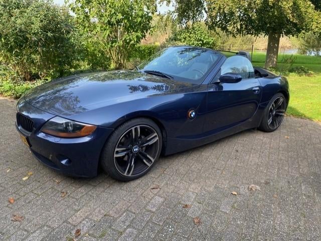 BMW.Z4 Cabrio Toledo Blue Metallic zwart elec.dak en 18”, USB, Achterwielaandrijving, Zwart, Cabriolet