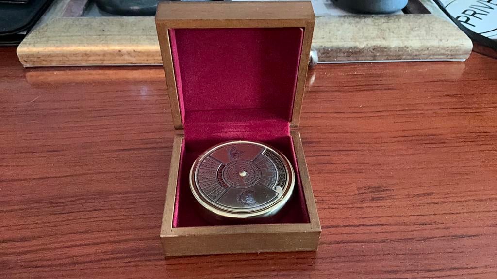 50 year calender., Antiek en Kunst, Ophalen of Verzenden