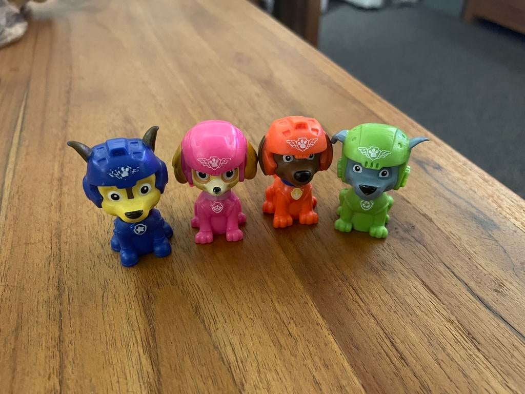4 figuurtjes / poppetjes van paw patrol hondjes voor potlood, Ophalen of Verzenden, Gebruikt