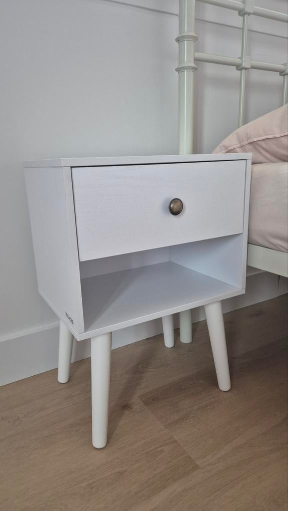 Nieuw Nachtkastje merk Vasagle met Lade en open vak - Wit, Huis en Inrichting, Slaapkamer | Nachtkastjes, Ophalen, Minder dan 45 cm