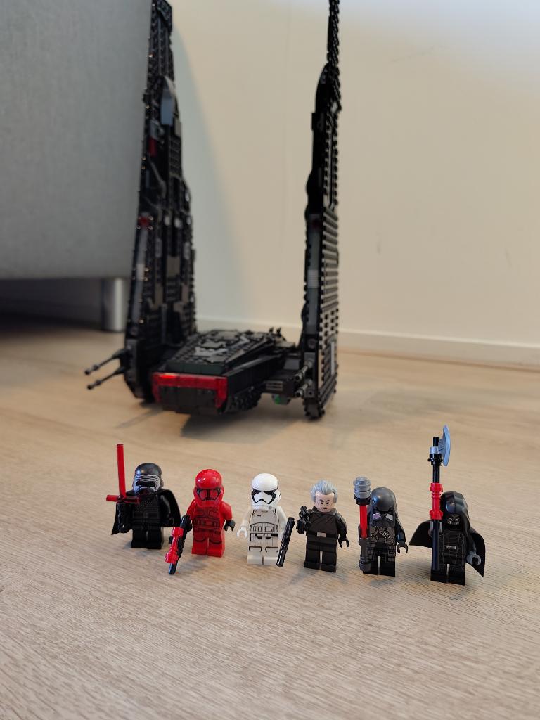 Lego Star Wars Kylo Rens shuttle 75256, inclusief boekje, Ophalen, Zo goed als nieuw, Complete set, Lego