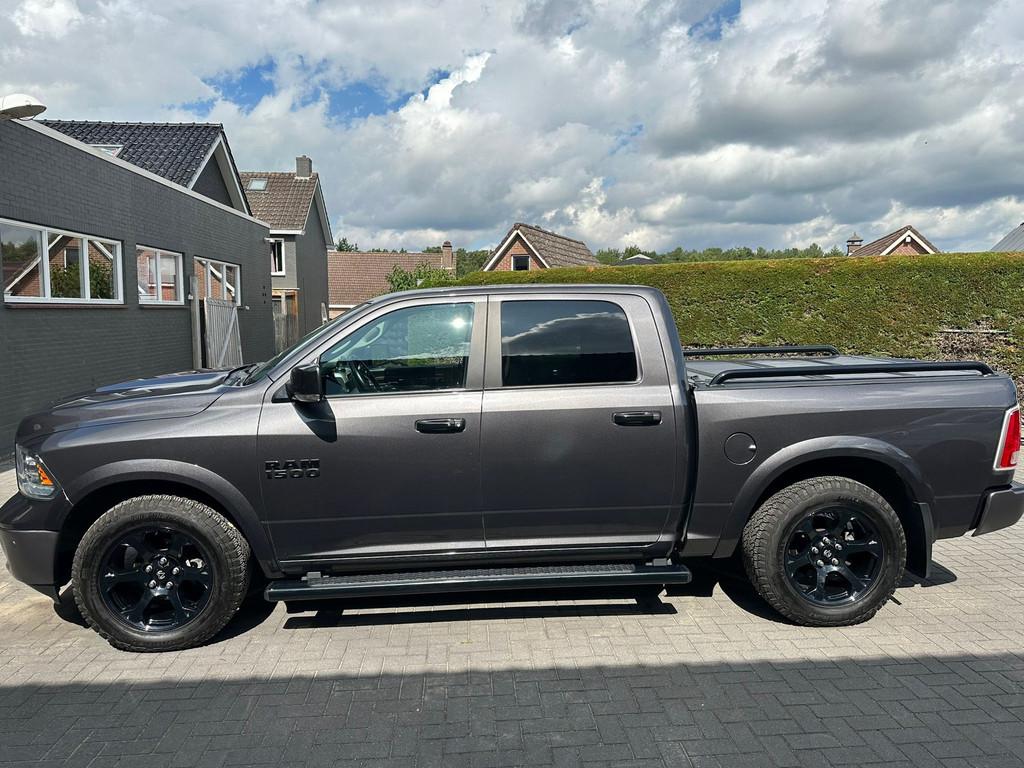 Dodge Ram 1500 5.7 V8 4x4 Quad Cab 6'4 - Fiscale waarde 3800, Auto's, Automaat, 5654 cc, Leder, Bedrijf