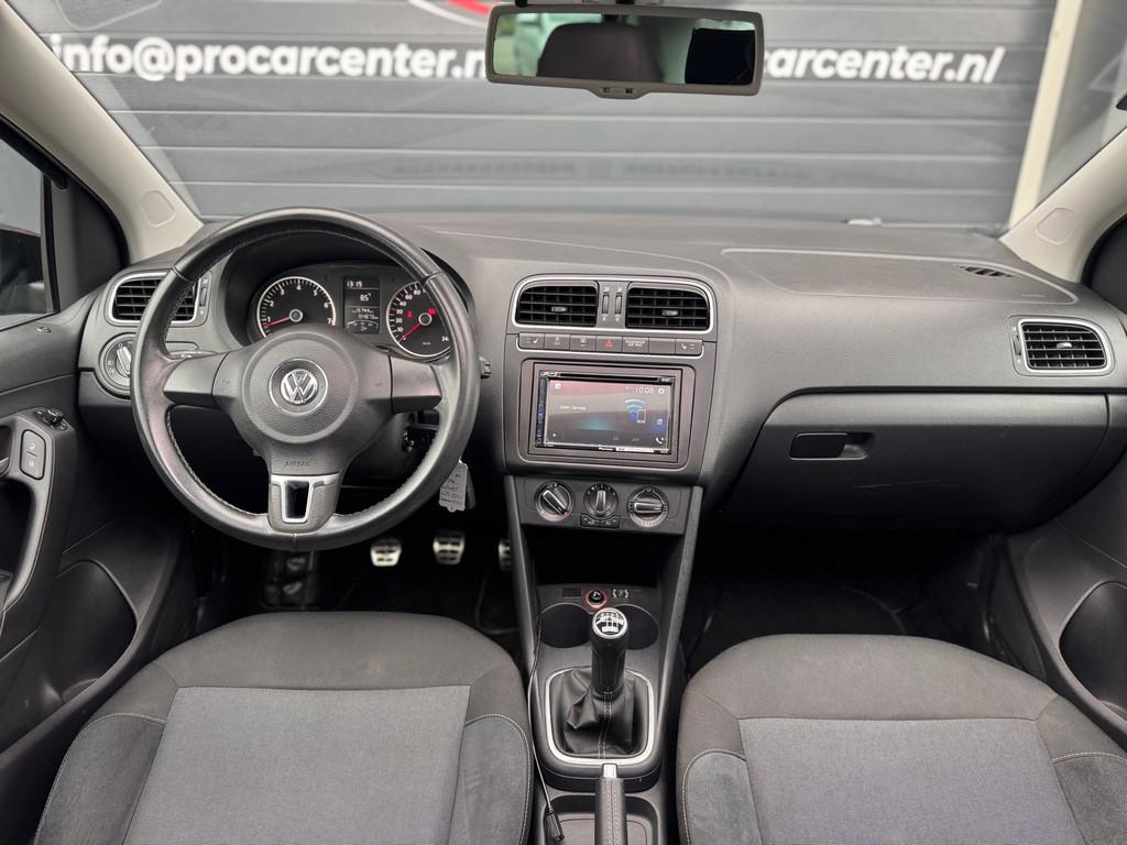 Volkswagen Polo 1.2 TSI Comfortline BlueMotion PANO|AIRCO|CR, Voorwielaandrijving, Euro 5, Alcantara, Zwart