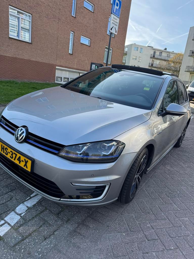Volkswagen Golf 1.4 TSI Phev 204pk 5D DSG 2015 Grijs, 1395 cc, 1499 kg, 149 pk, Zilver of Grijs