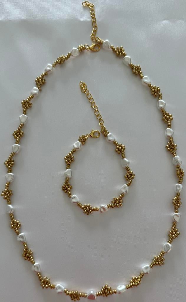 Gold Daisy Necklace, Pearl Beaded Necklace, Handmade Jewelry, Overige materialen, Verstelbaar, Verzenden, Nieuw