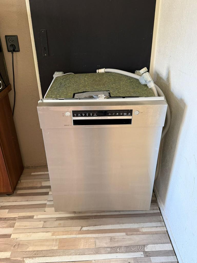 Inbouwvaatwasser bosch, Witgoed en Apparatuur, Vaatwasmachines, Ophalen of Verzenden, Zo goed als nieuw, Inbouw, Minder dan 85 cm