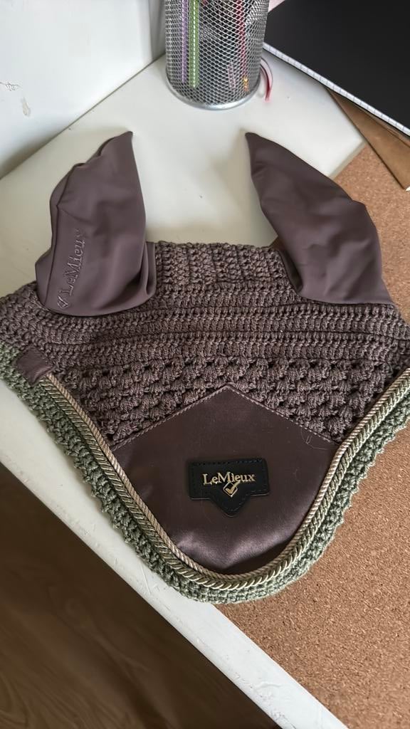 Lemieux oornetje, Verzenden, Zo goed als nieuw