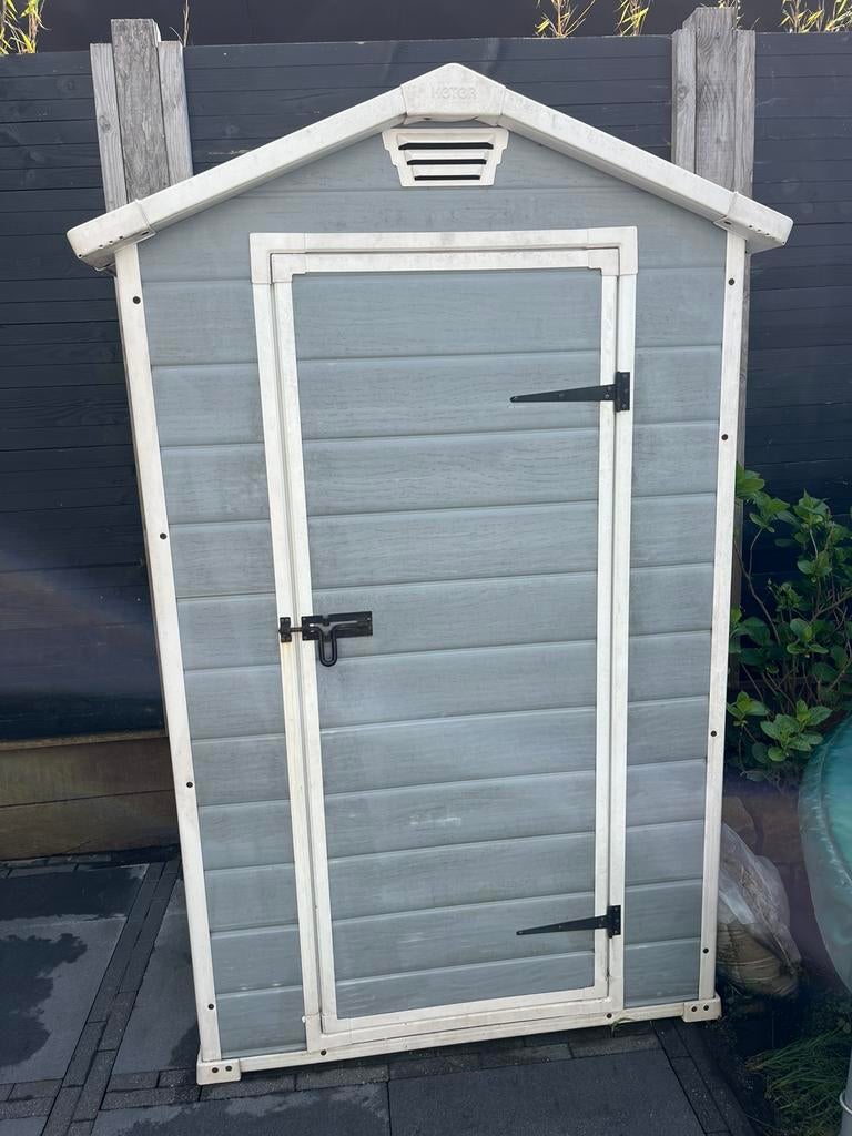 Keter tuinhuis kunststof grijs, Tuin en Terras, Tuinhuizen, Kunststof, Gebruikt, Minder dan 200 cm, 1 raam