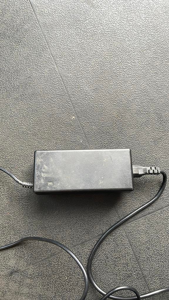 Sparta E-motion oplader 1-pins 2A lader, Ophalen of Verzenden, Zo goed als nieuw