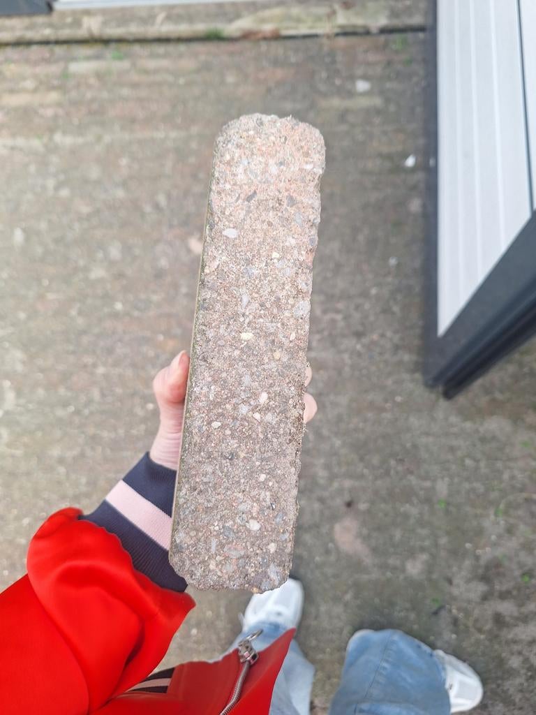 40m2 beton klinkers op pallets gratis af te halen, Tuin en Terras, Tegels en Klinkers, Ophalen of Verzenden, Gebruikt, Beton, Klinkers