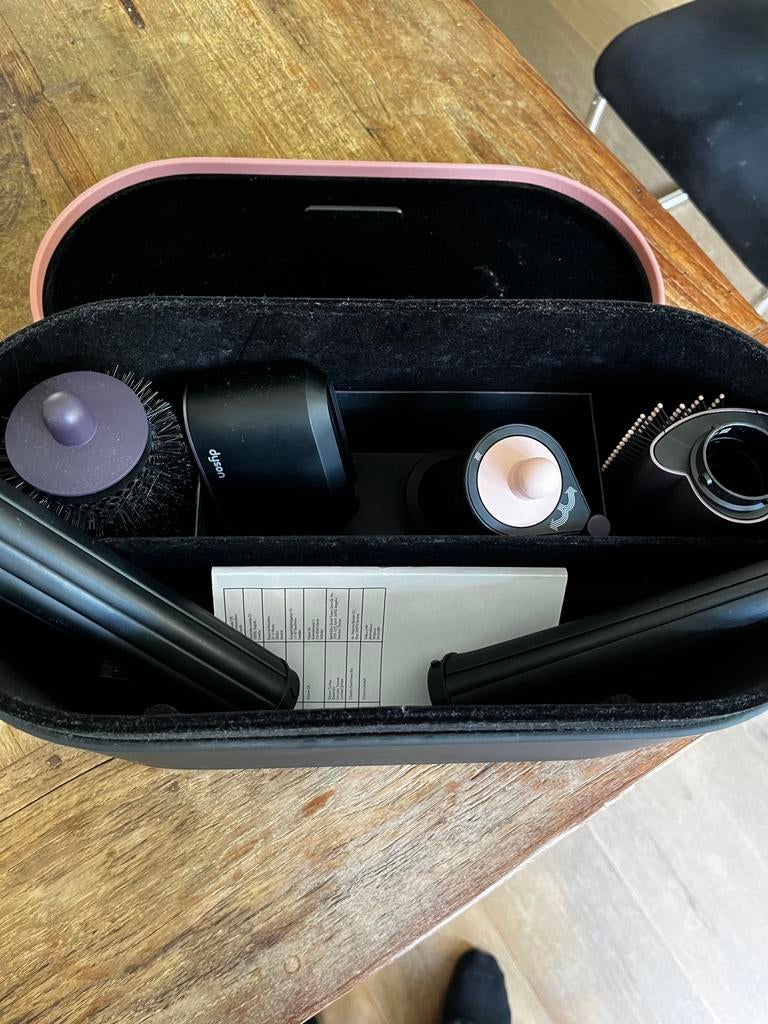 Dyson airwrap opzetstukken perfecte staat, zonder fohn, Ophalen of Verzenden, Zo goed als nieuw, Föhn of Haardroger