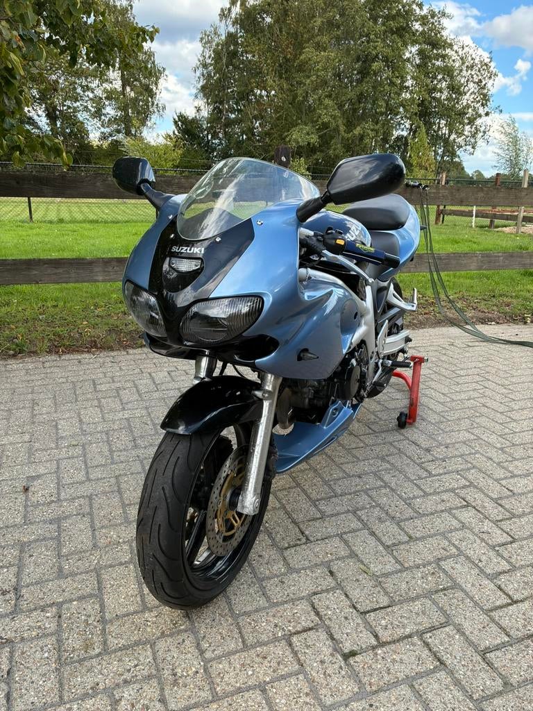 Suzuki SV650 1999, 2 cilinders, Motorrijbewijs A, Meer dan 35 kW, 650 cc