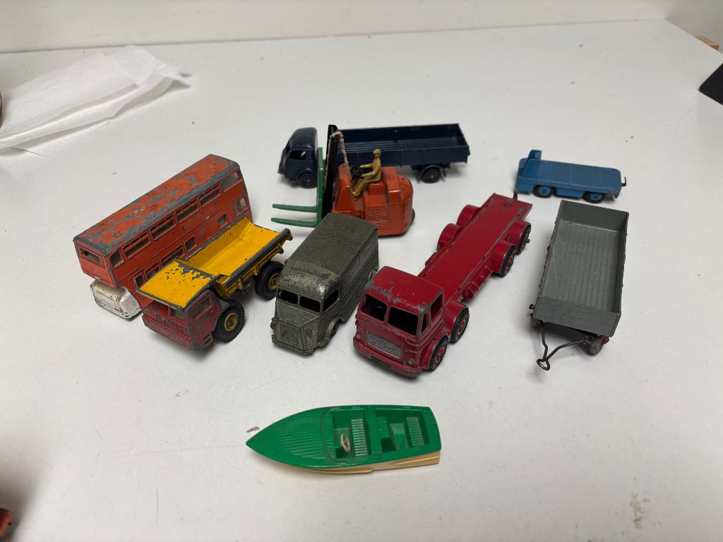 Dinky Toys 1:43 prachtige modellen 9 stuks 60 jaar oud, Ophalen of Verzenden, Gebruikt, Auto, Dinky Toys