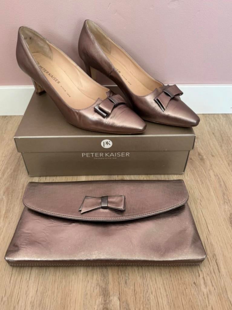 Peter Kaiser | Pump maat 41 met bijpassende clutch, Pumps, Overige kleuren, Ophalen of Verzenden, Gedragen