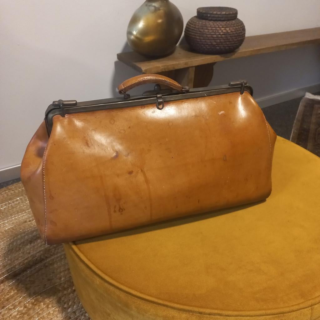 Mooie oude dokterstas, Sieraden, Tassen en Uiterlijk, Koffers, Ophalen of Verzenden, Hard kunststof, Minder dan 50 cm, Minder dan 35 cm