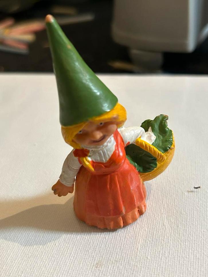 Speelgoed mini tuinkabouter met mandje, Ophalen of Verzenden, Gebruikt