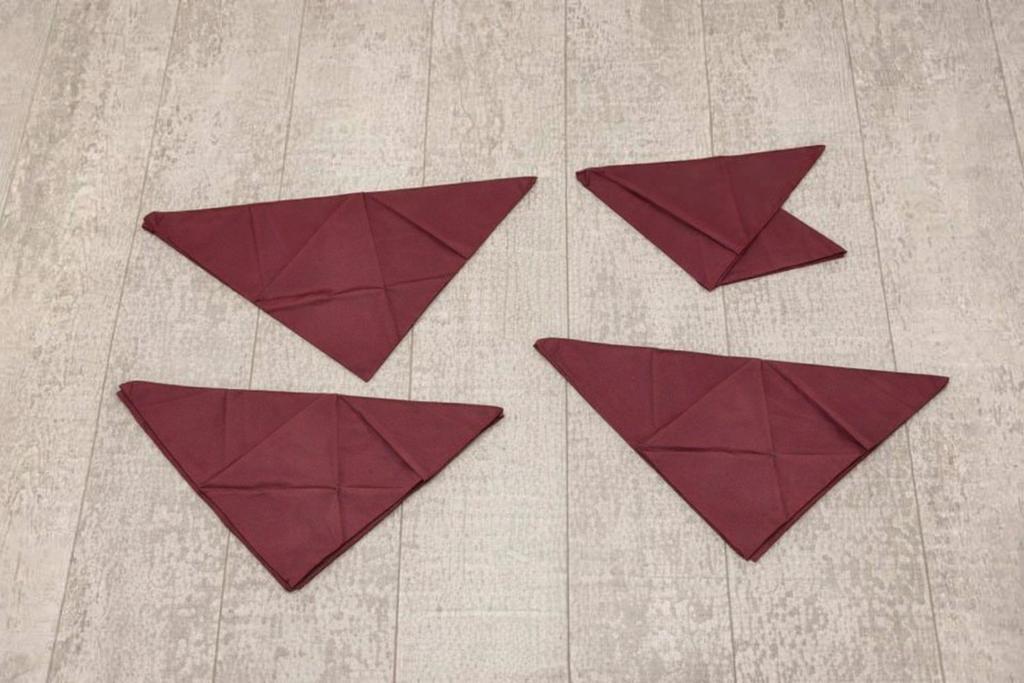 Bordeaux scouting das, Verzamelen, Scouting, Ophalen of Verzenden, Zo goed als nieuw, Kleding