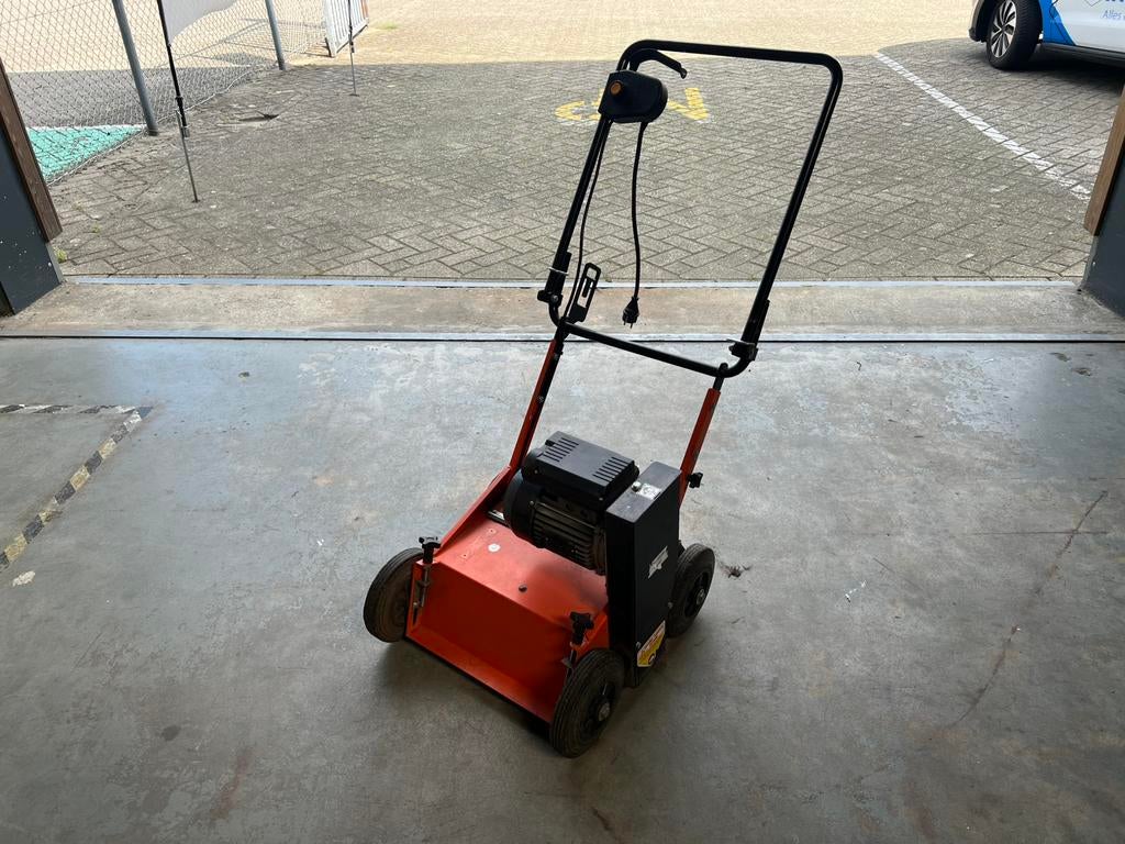 Eliet elektrische verticuteermachine, Ophalen of Verzenden, Zo goed als nieuw, Nvt, Nvt