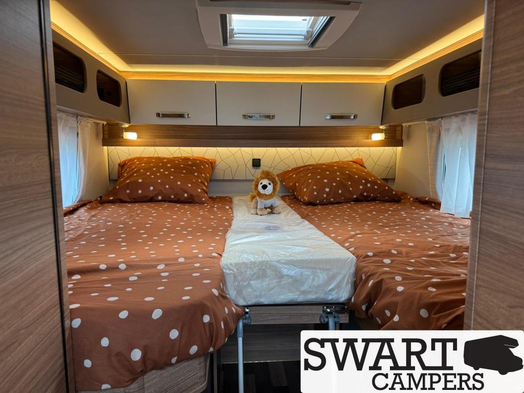 Weinsberg CaraCompact 600 MEG Edition [PEPPER] 140 pk automa, Automaat, Ringverwarming, Fiat, Koelkast