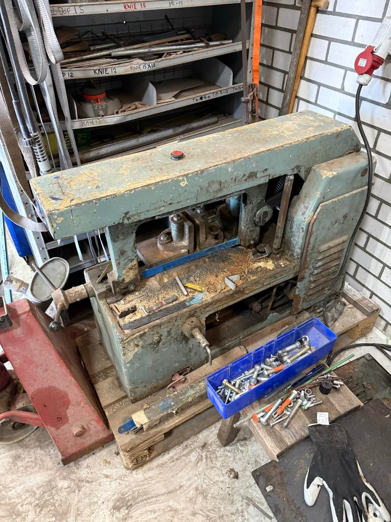 Robuuste Industriële zaagmachine, Ophalen, Gebruikt, 70 mm of meer, Lintzaag