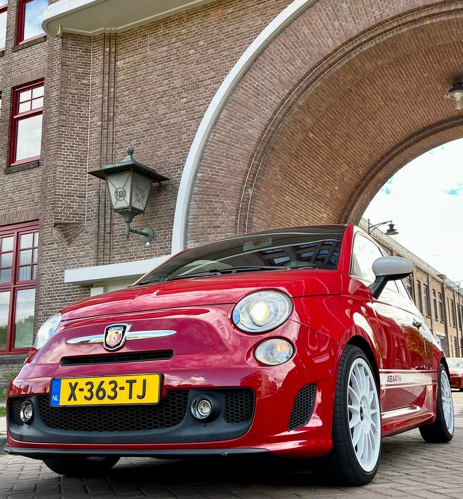 Abarth 500 Esseesse 2010, Xenon verlichting, climate control, Auto's, Abarth, Voorwielaandrijving, 15 km/l, 40 €/maand, Zwart