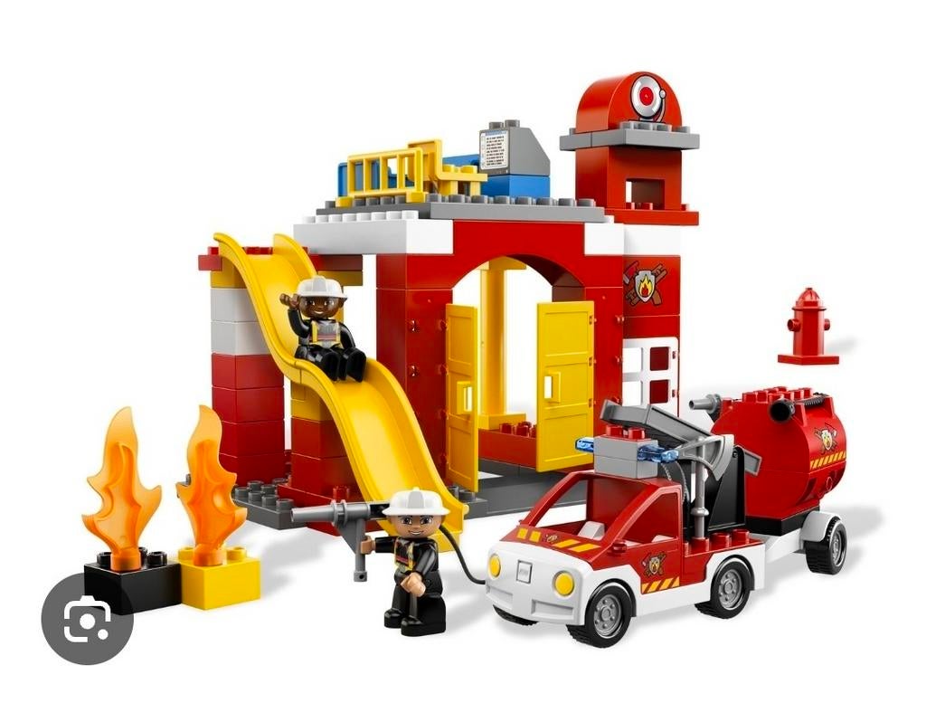LEGO Duplo Brandweerkazerne 6168 met brandweerauto, Kinderen en Baby's, Speelgoed | Duplo en Lego, Ophalen of Verzenden, Gebruikt
