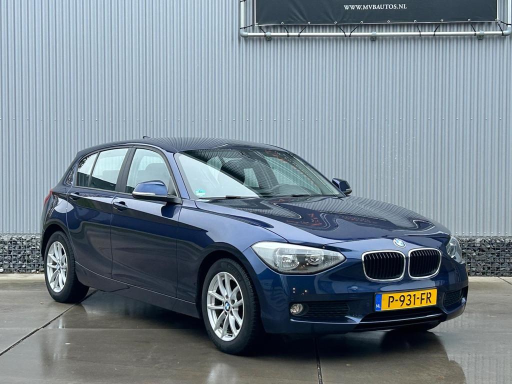 BMW 1-serie 116i High Executive, navi, stoelverwarming, crui, Euro 5, Gebruikt, 4 cilinders, Blauw
