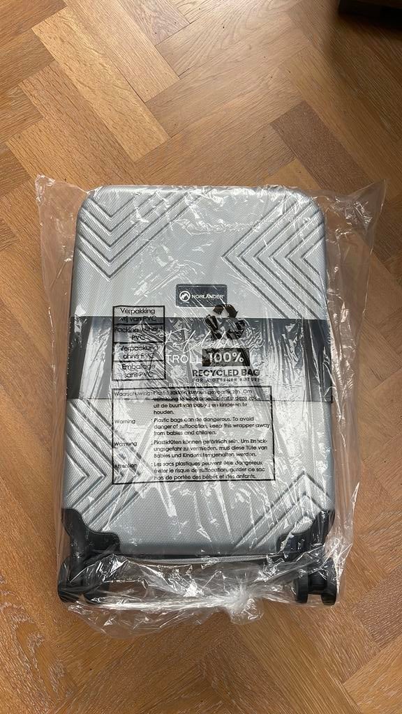 Nieuwe trolley norlander grijs zilver zwart koffer 52x32, Ophalen, Nieuw, Hard kunststof, Wieltjes