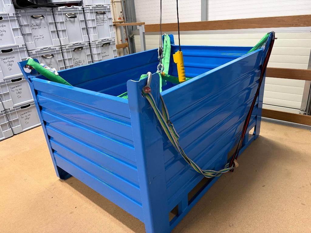 Hijsbak Indapp staalcontainer stapelbaar, Ophalen, Zo goed als nieuw