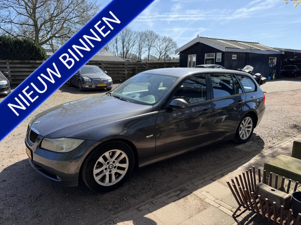 BMW 3 Serie Touring 320i Business Line (bj 2007), 13 km/l, Achterwielaandrijving, 4 cilinders, 150 pk