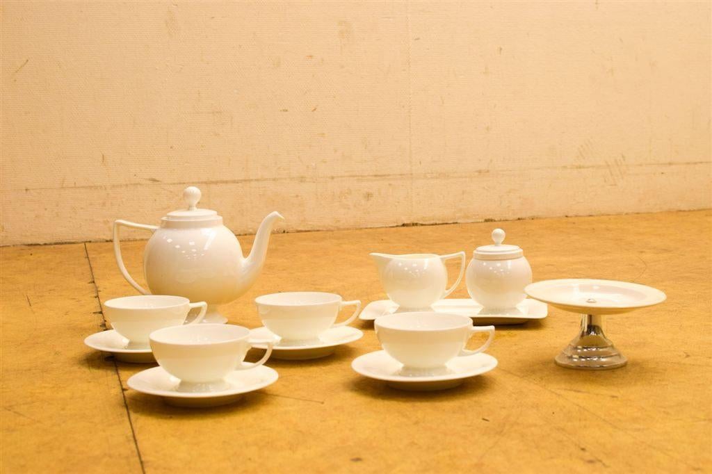 14 delig Hutschenreuther bone china porseleinen theeservies, Gebruikt, Ophalen of Verzenden, Bord(en), Wedgwood