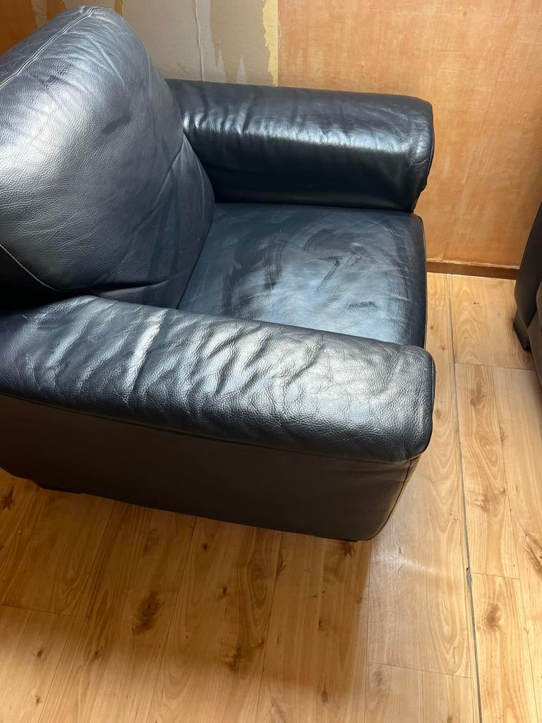 Gratis 2x lederen stoel, Ophalen, Gebruikt, Tweepersoons, 75 tot 100 cm