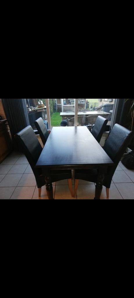 Te koop Tafel kopie antiek, Ophalen of Verzenden, 4 zitplaatsen