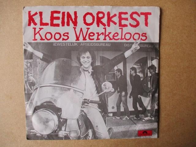 s5544 klein orkest - koos werkeloos, Ophalen, Gebruikt, Overige genres, 7 inch