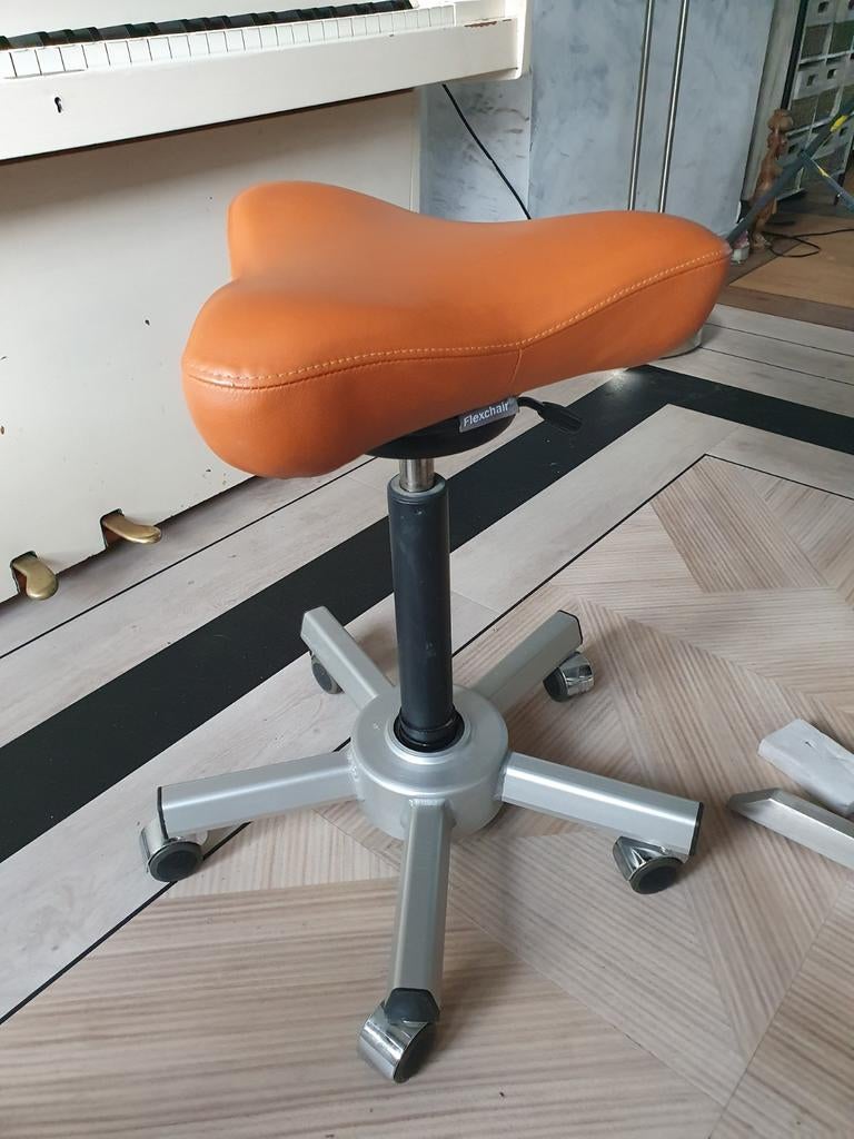Flexchair Bureaufiets - Ergonomisch en Comfortabel, Huis en Inrichting, Bureaustoelen, Gebruikt, Bureaufiets, Oranje, Ophalen of Verzenden