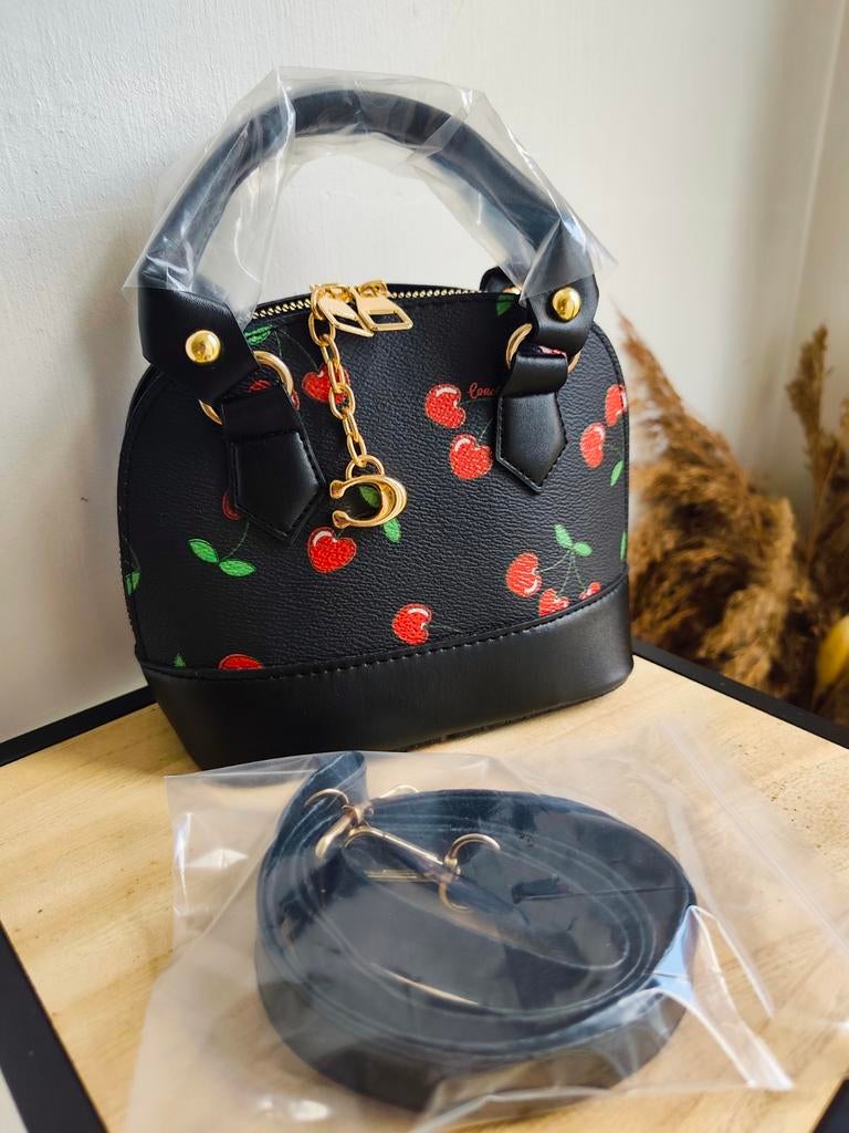 Nieuwe Coach handtas met kersenprint en schouderriem, Ophalen of Verzenden, Nieuw, Zwart, Handtas