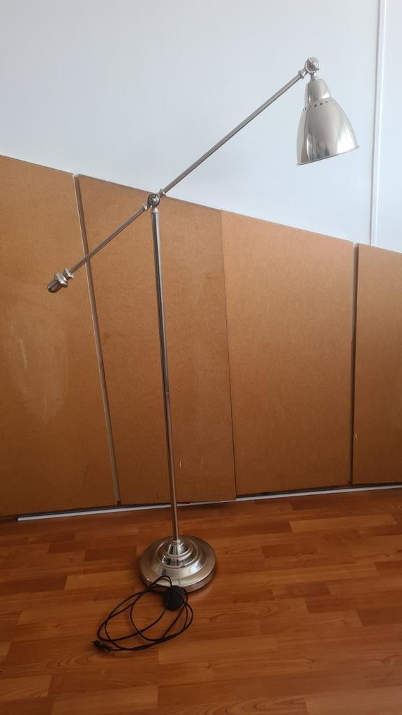 IKEA Schemerlamp met Voetschakelaar - Zilverkleurig, Ophalen, Gebruikt, Metaal, Modern