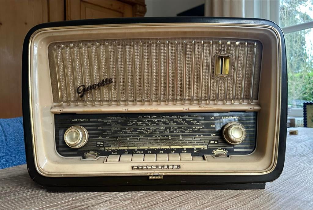 Telefunken Gavotte 1153 buizenradio - Vintage radio, Audio, Tv en Foto, Radio's, Ophalen of Verzenden, Gebruikt, Radio