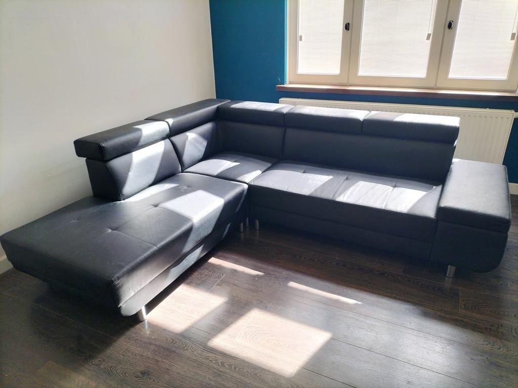 Zwarte hoekbank gratis af te halen, Ophalen, Gebruikt