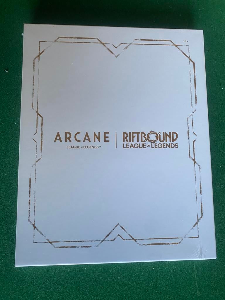 League of Legends Riftbound - Arcane sealed Collectors Box, Ophalen of Verzenden, Nieuw