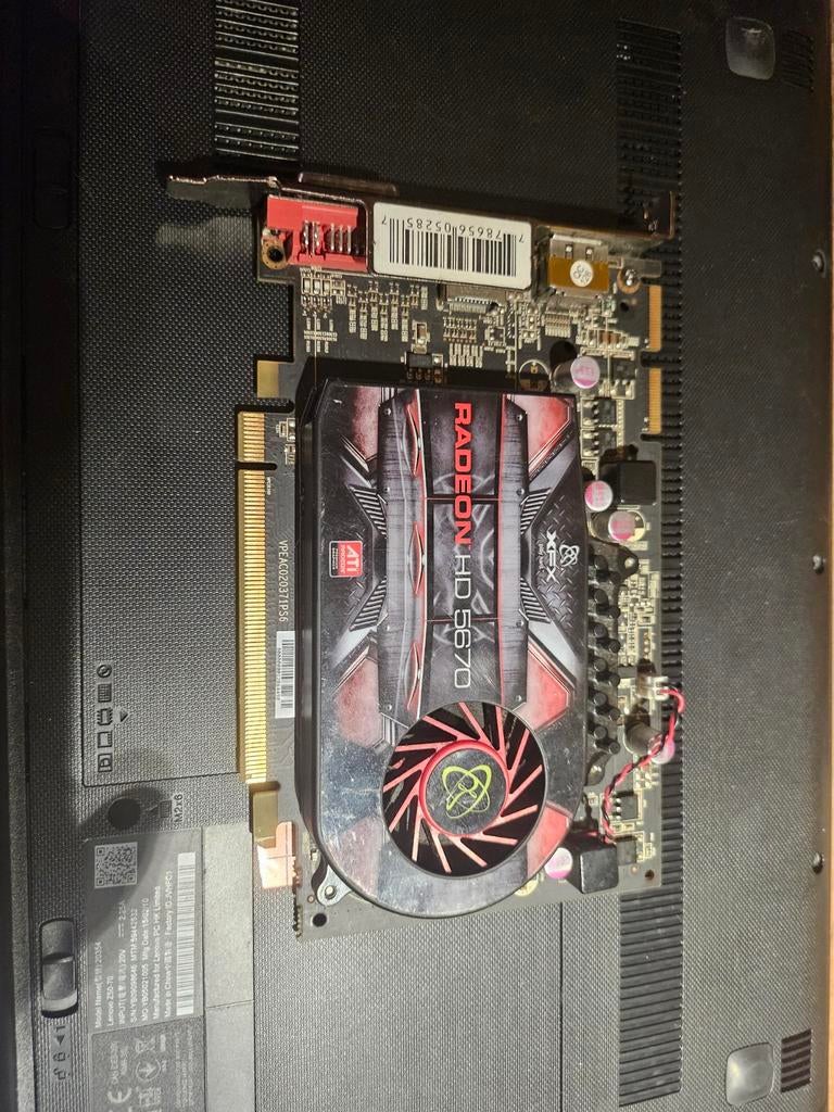Oude Radeon HD 5670 videokaart, Gebruikt, Ophalen of Verzenden, GDDR5, HDMI