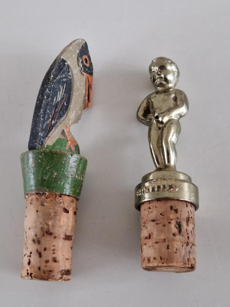 Vintage flessen/wijnstop Manneke Pis en houten vogel/Toekan, Ophalen of Verzenden, Huis en Inrichting