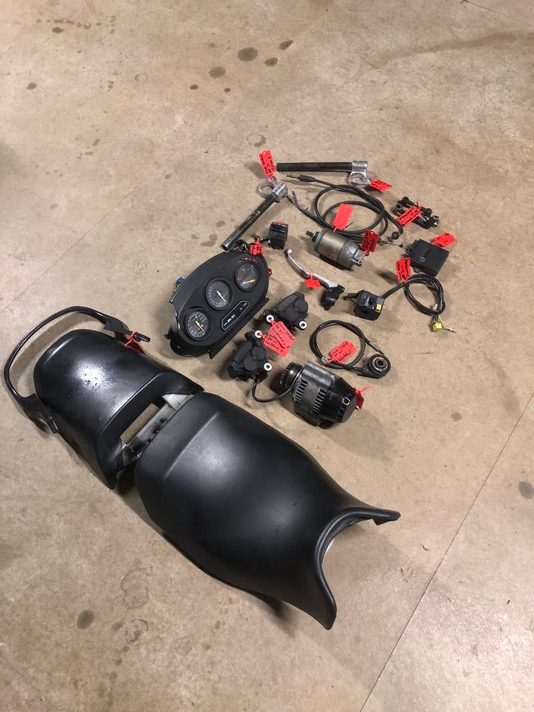 Suzuki GSX 600 F 1988-1997 diverse onderdelen, Gebruikt, ., Ophalen of Verzenden, .