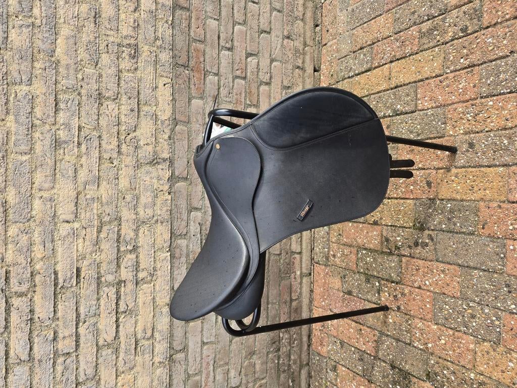 Verschillende tweedehandszadels: Hulsebos, Fryso, wintec, KM, Ophalen of Verzenden, Gebruikt, Dressuur